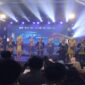 Para finalis Agam dan Inong Aceh Utara 2026 tampil dalam malam grand final di Aula Setdakab Aceh Utara, Sabtu (2/5/2026). Ajang ini menjadi bagian dari upaya pemerintah daerah dalam mendorong promosi pariwisata dan ekonomi kreatif. (FOTO : Ist)